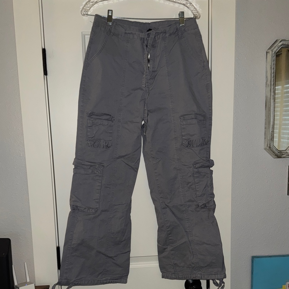Women’s  Gray Cargo Pants